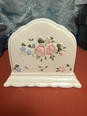 Pfaltzgraff Tea Rose Stoneware Napkin Holder Scalloped Embossed Cottage Core